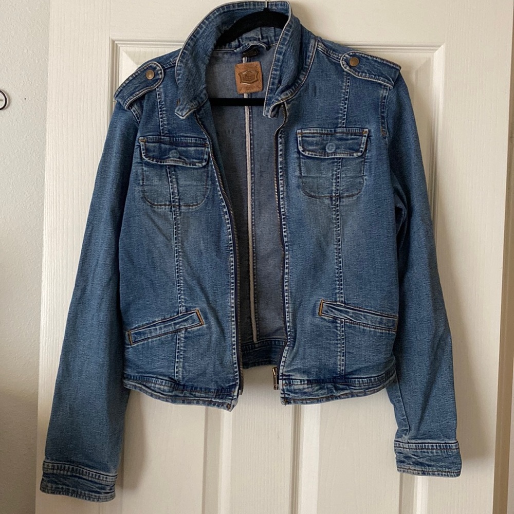 JAG Women's "Kona" Denim Jacket Size Medium